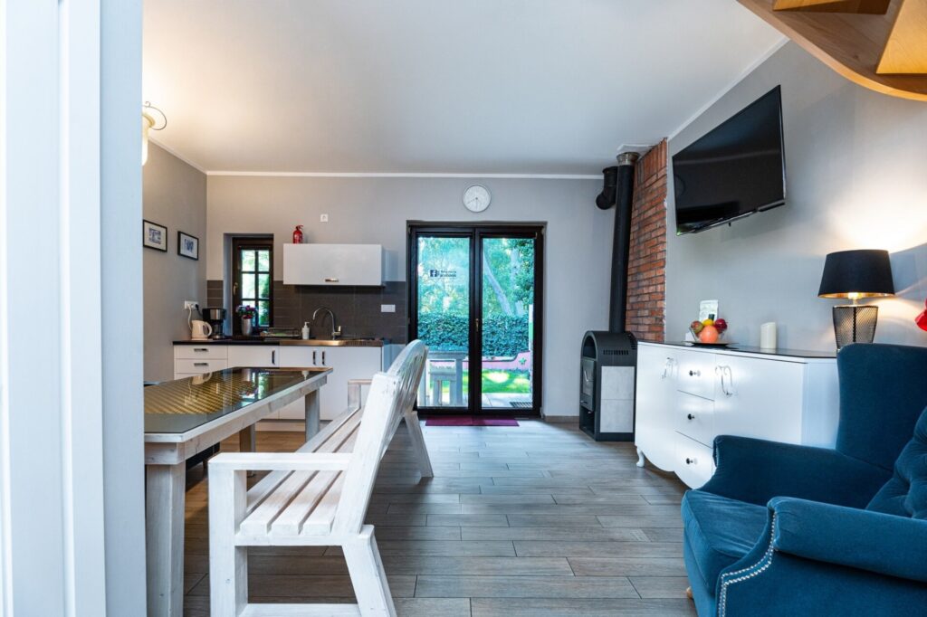 Salon z jadalnią, domek nr 3 – Hallerówka, domki we Władysławowie